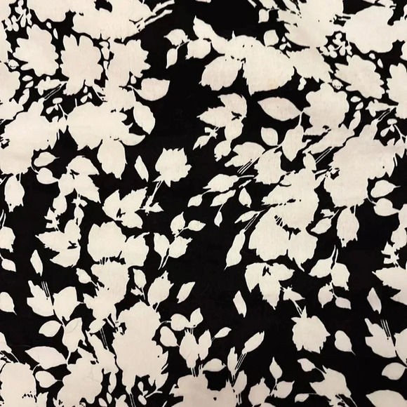 Floral Bermudas - Picture 2 of 9